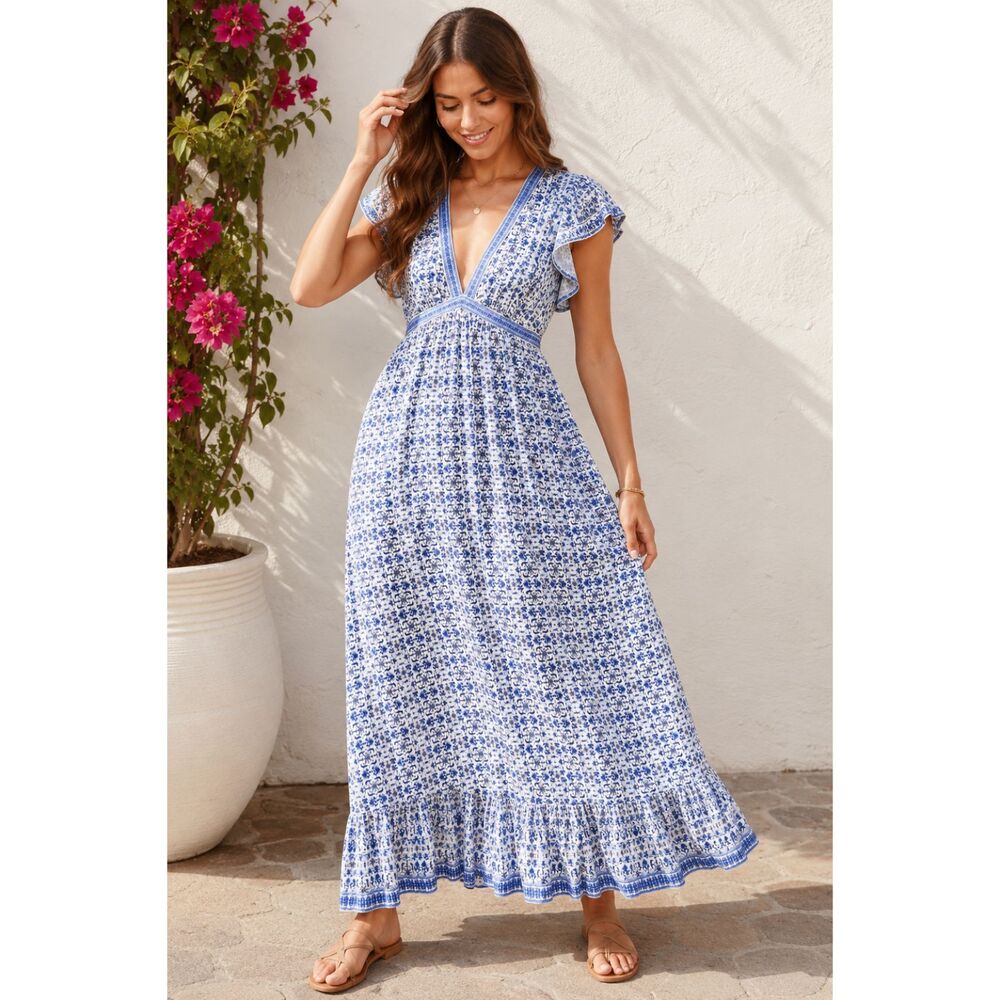 NWT Max Studio London Floral Maxi Dress M Blue White Smocked Boho Flutter Sleeve